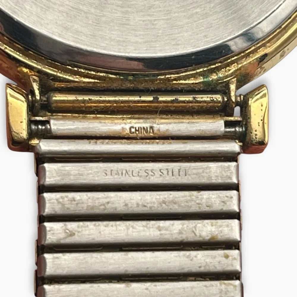 Vintage Gloria Vanderbilt Quartz Watch Gold Tone Stretch Large Round Face